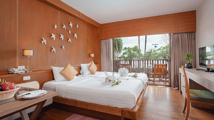 Seaview Patong Hotel